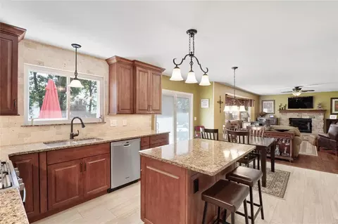 4 Bryan Valley Ct, O'fallon, MO 63366 photo 8