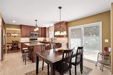 4 Bryan Valley Ct, O'fallon, MO 63366 photo 6