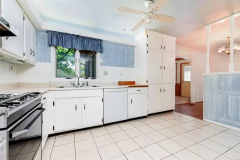 1212 Priest Dr, Manchester, MO 63021 photo 6