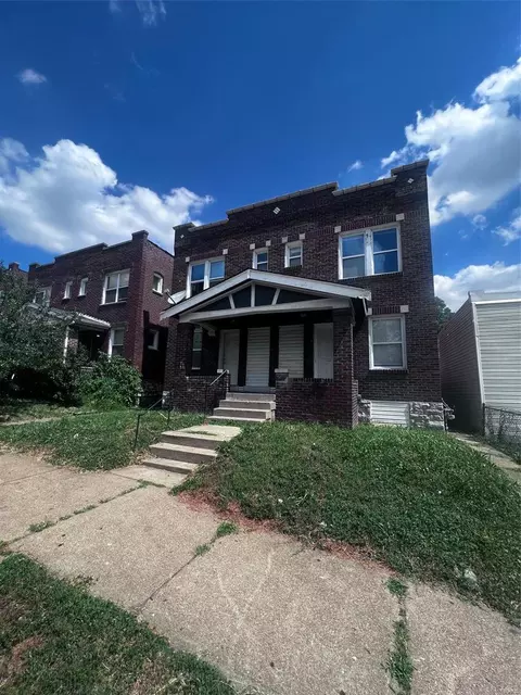 3711 Winnebago St, Saint Louis, MO 63116
