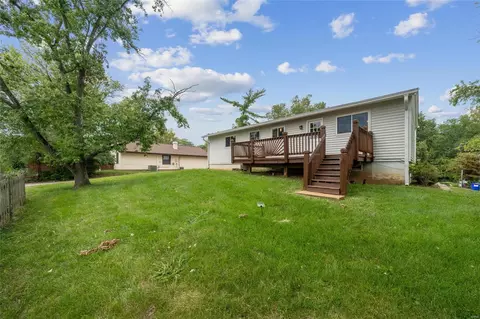 Exterior - 141 Shaw Dr, Eureka, MO 63025 photo 3 of 4