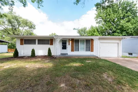 10284 Dacey Dr, Saint Louis, MO 63136
