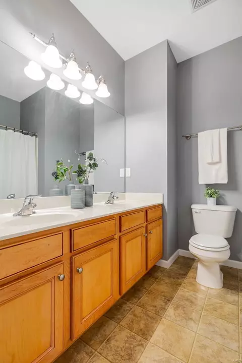 6543 Devonhurst Dr, Saint Louis, MO 63129 photo 35