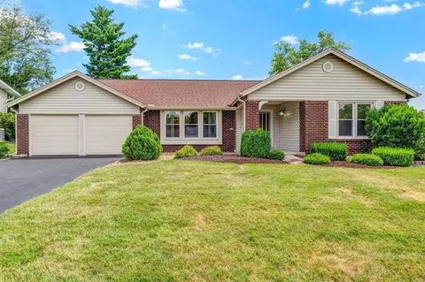 1758 Limetree Ln, Saint Louis, MO 63146