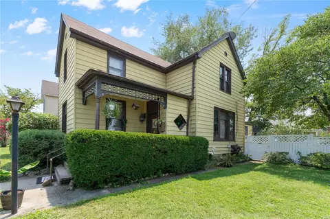 735 Washington St, Saint Charles, MO 63301