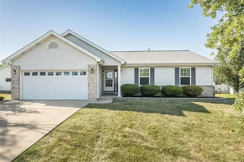 1625 Mount Mckinley Dr, O'fallon, MO 63368