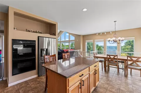 Kitchen - 35 Eliot Ct, O'fallon, MO 63366 photo 2 of 2