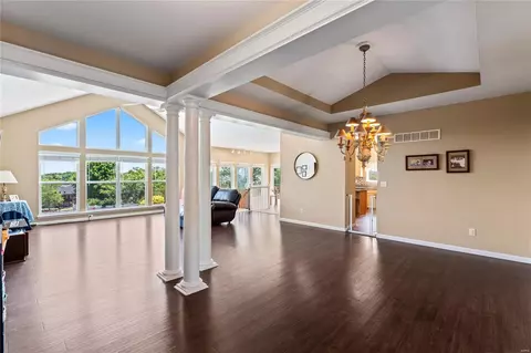 Entry Way - 35 Eliot Ct, O'fallon, MO 63366 photo 2 of 4