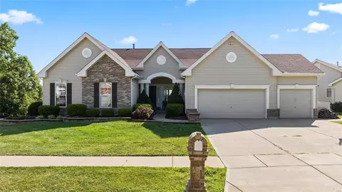 35 Eliot Ct, O'fallon, MO 63366