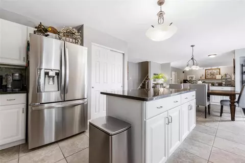Kitchen - 1487 Campton Ct, O'fallon, MO 63368 photo 4 of 4