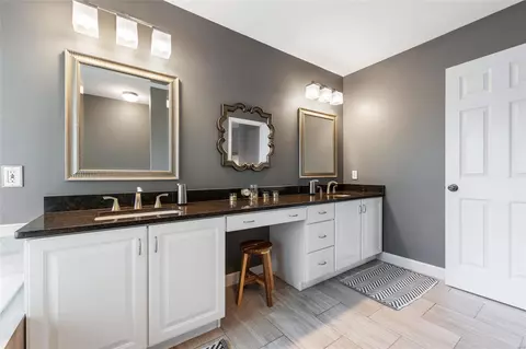 Bath - 1487 Campton Ct, O'fallon, MO 63368 photo 4 of 5