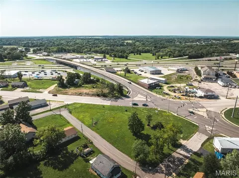 720 W Springfield Rd, Sullivan, MO 63080 photo 2