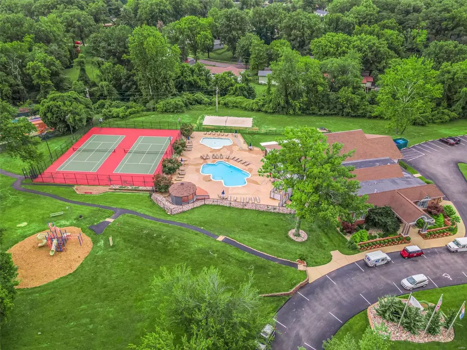 View/Area - 12647 Tallow Hill Ln, Saint Louis, MO 63146 photo 3 of 3
