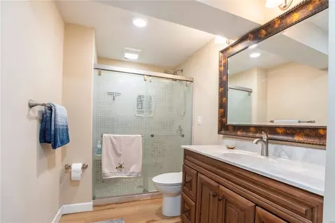 Bath - 730 Hawk Run Dr, O'fallon, MO 63368 photo 3 of 3