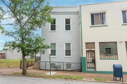 2620 Sidney St, Saint Louis, MO 63104