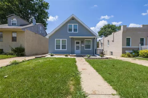4040 Walsh St, Saint Louis, MO 63116