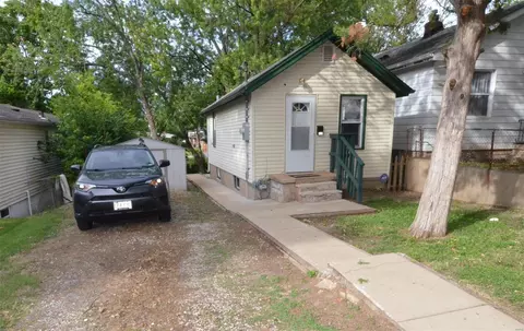 629 De Merville Ave, Mehlville, MO 63125