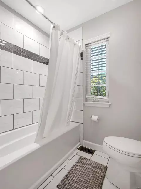 738 Southern Hills Dr, Eureka, MO 63025 photo 39