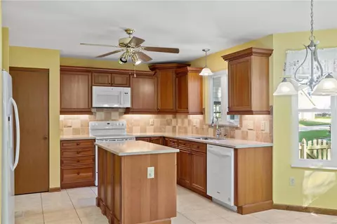 2140 Lee Ridge Dr, O'fallon, MO 63368 photo 4