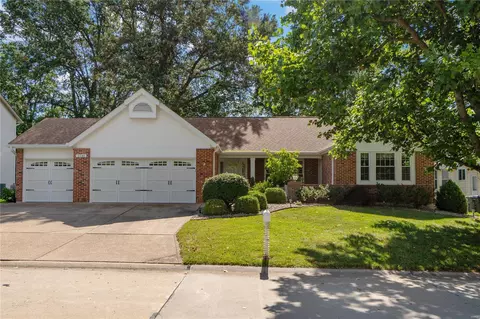 2140 Lee Ridge Dr, O'fallon, MO 63368