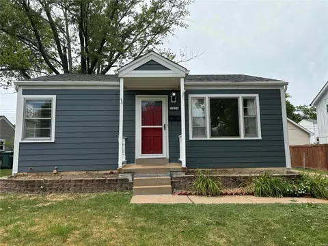 1229 Folger Ave, Saint Louis, MO 63122