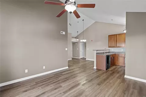 8300 Spring Creek Ln, O'fallon, MO 63368 photo 6