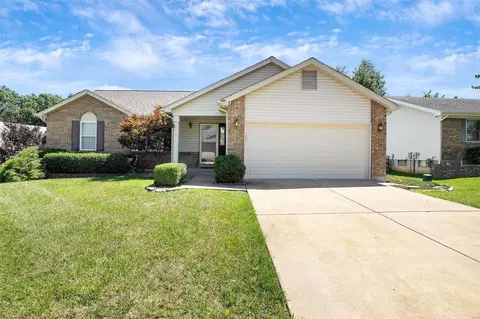 1435 Venus Dr, Saint Peters, MO 63376