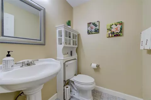 Bath - 725 Kerley Ct, Wildwood, MO 63011 photo 1 of 6