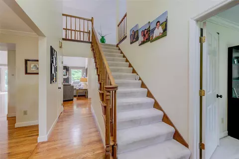 Entry Way - 725 Kerley Ct, Wildwood, MO 63011 photo 3 of 3