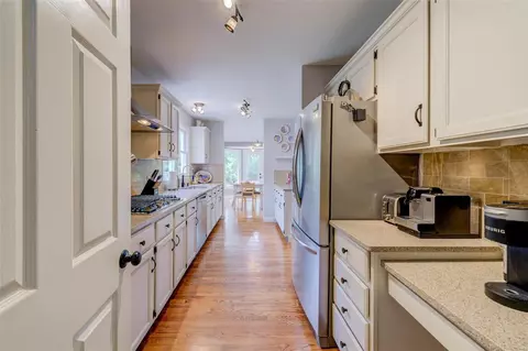 Entry Way - 725 Kerley Ct, Wildwood, MO 63011 photo 1 of 3