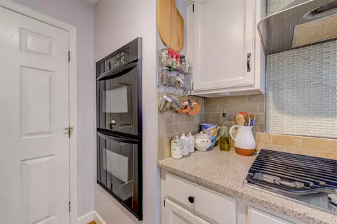 Kitchen - 725 Kerley Ct, Wildwood, MO 63011 photo 3 of 4