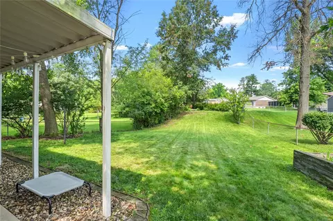 Exterior - 305 Statewood Dr, Ballwin, MO 63021 photo 4 of 4