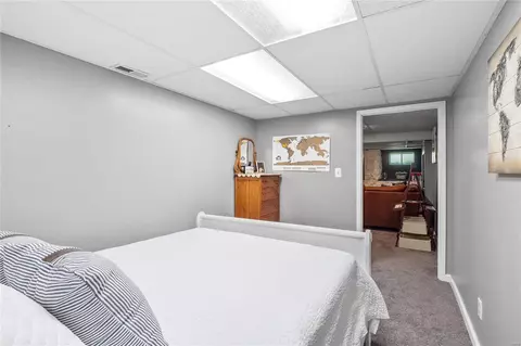 Bedroom - 305 Statewood Dr, Ballwin, MO 63021 photo 8 of 8