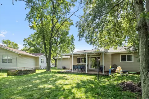 Exterior - 305 Statewood Dr, Ballwin, MO 63021 photo 3 of 4
