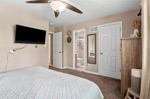 Bedroom - 305 Statewood Dr, Ballwin, MO 63021 photo 2 of 8