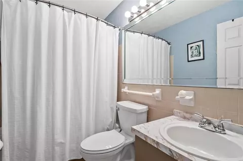 Bath - 305 Statewood Dr, Ballwin, MO 63021 photo 2 of 2