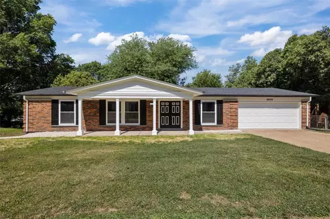 12653 Stoneridge Dr, Black Jack, MO 63033