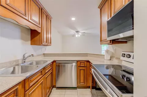 Kitchen - 1332 Holgate Dr #E2, Ballwin, MO 63021 photo 1 of 3