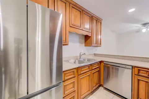Kitchen - 1332 Holgate Dr #E2, Ballwin, MO 63021 photo 2 of 3