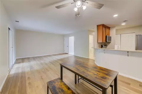 Living - 1332 Holgate Dr #E2, Ballwin, MO 63021 photo 2 of 3