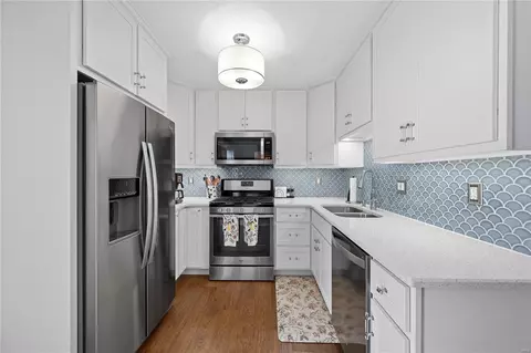 Kitchen - 1605 Whispering Creek Dr, Ballwin, MO 63021 photo 1 of 2