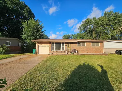 10518 Halls Ferry Rd, Saint Louis, MO 63136