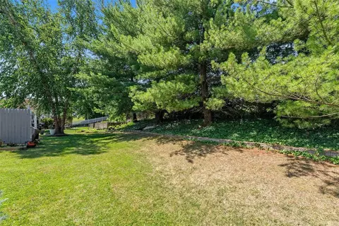 Exterior - 401 White Chapel Dr, O'fallon, MO 63368 photo 9 of 9