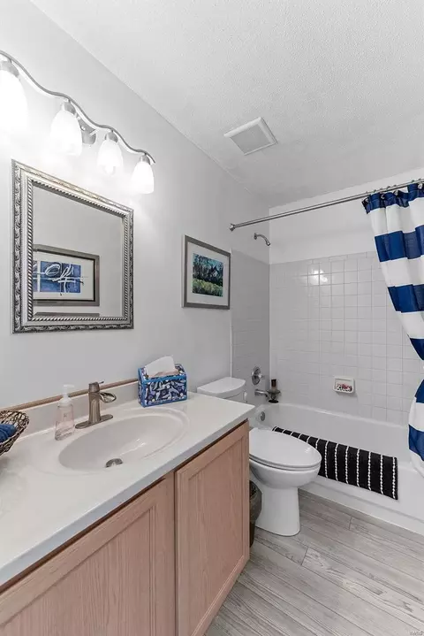 Bath - 401 White Chapel Dr, O'fallon, MO 63368 photo 1 of 4