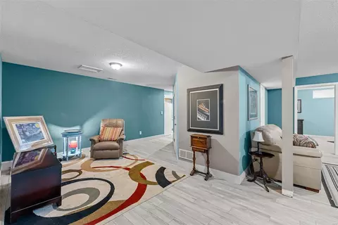 Entry Way - 401 White Chapel Dr, O'fallon, MO 63368 photo 6 of 6