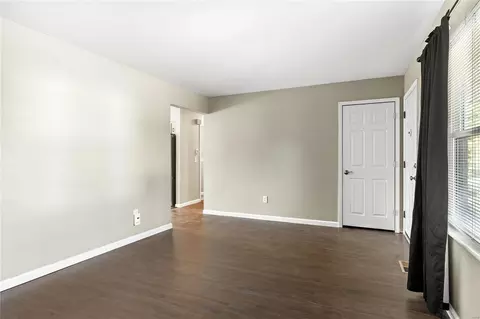 Living - 4108 Bridgehampton Dr, Saint Charles, MO 63304 photo 3 of 7