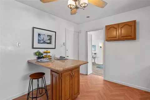 6988 Edison Ave, Saint Louis, MO 63121 photo 14