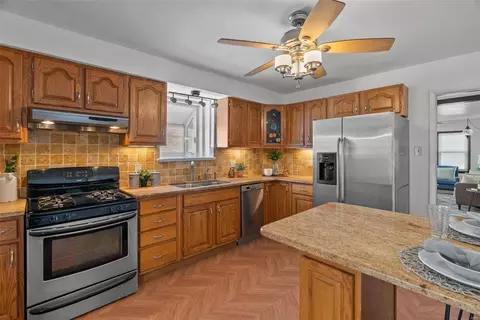 6988 Edison Ave, Saint Louis, MO 63121 photo 16