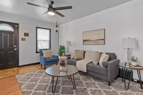 6988 Edison Ave, Saint Louis, MO 63121 photo 4