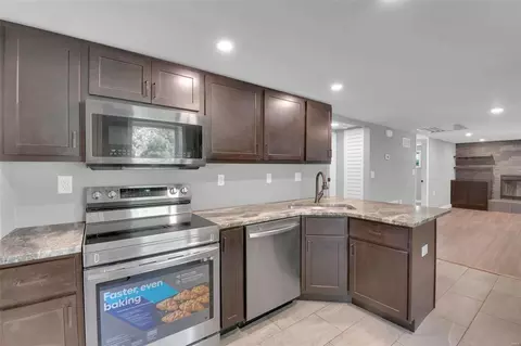 Kitchen - 58 Plackemeier Dr, O'fallon, MO 63366 photo 1 of 2